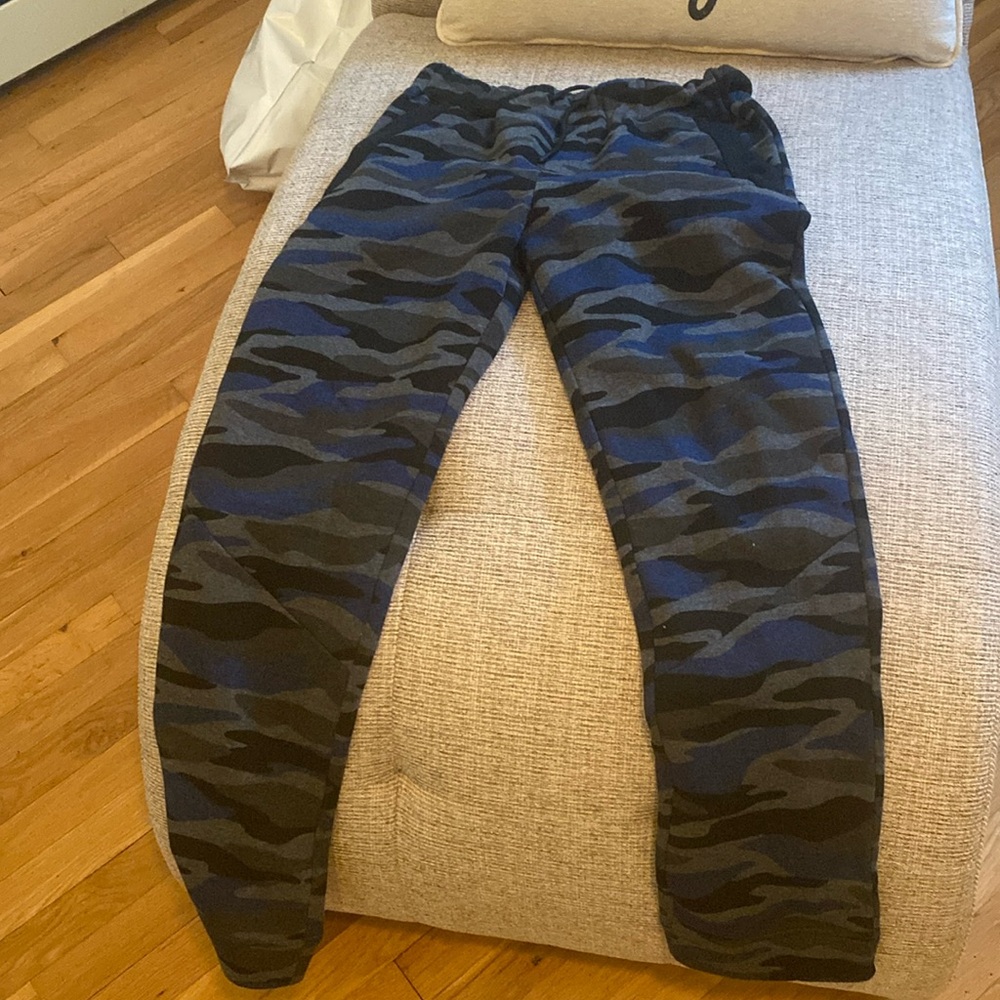 Camo sweatpants for boys